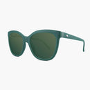 Poison Ivy Deja Views--angled front view