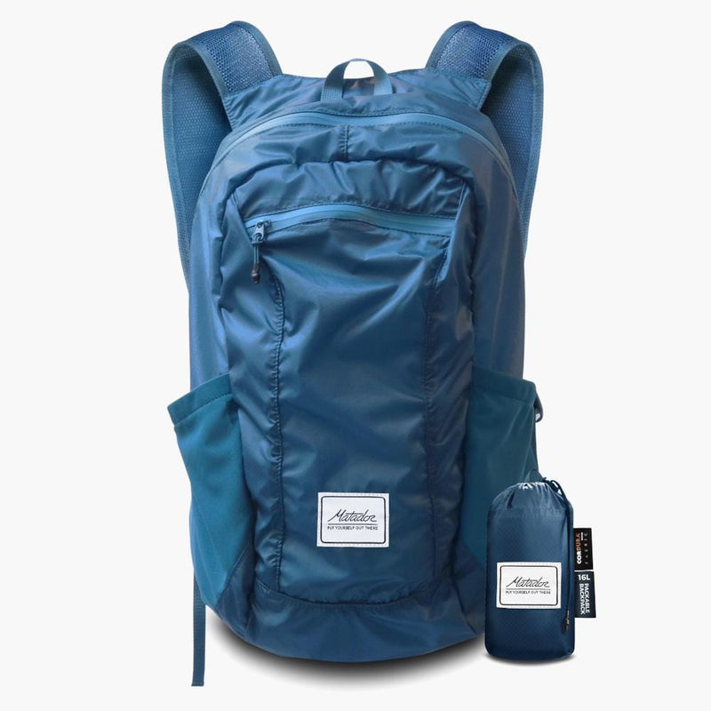 DL16 Backpack and bag
