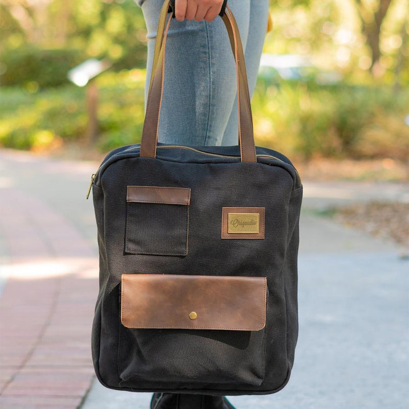 Black Turlee Tote--in use